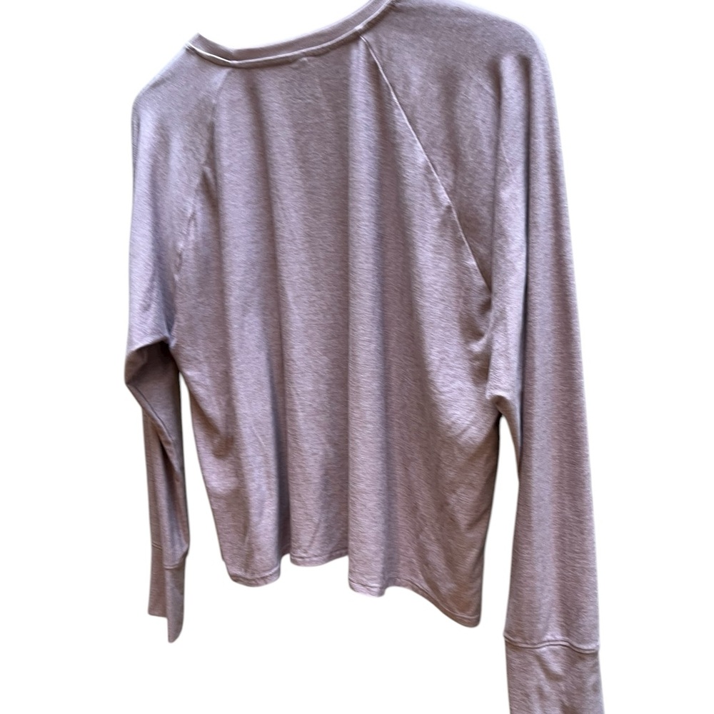 Beyond Yoga Featherweight Daydreamer Pullover Long Sleeve Top - Picture 10 of 15